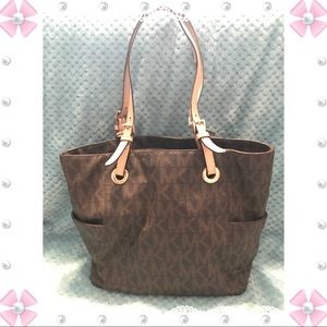 Micheal Kors handbag